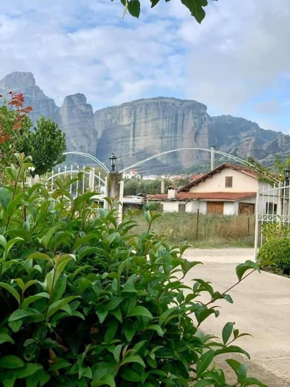Meteora View Garden Apartment Калампака Екстериор снимка