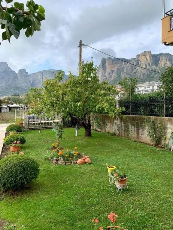 Meteora View Garden Apartment Калампака Екстериор снимка